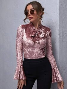 ژاکارد یا سوزندوزی: کدام برای لباس رسمی بهتر است؟