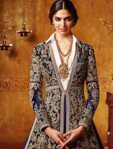 پارچه تافته هندی انتخاب مناسب برای لباس عروس