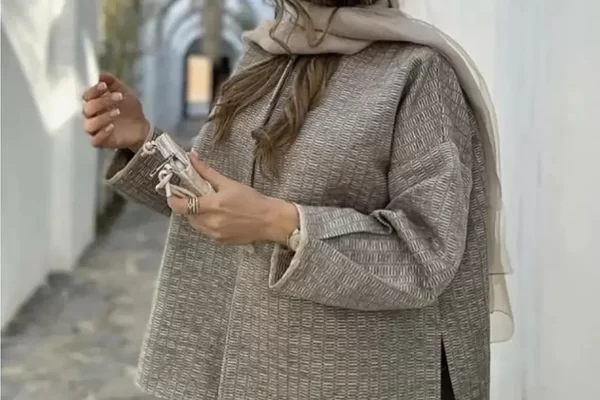 بررسی پارچه‌های مناسب دوخت مانتو جلو باز