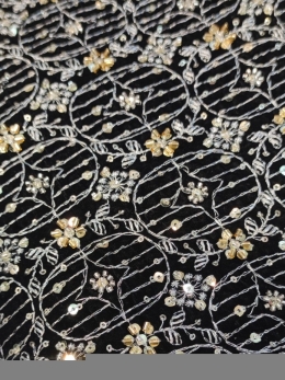 پارچه مخمل سوزندوزی کار شده