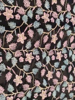 تور گلدوزی طرح یاس