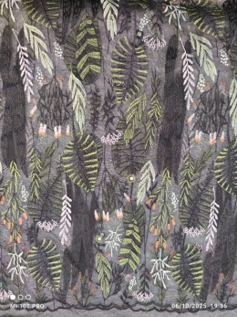 پارچه تور گلدوزی طرح گلبرگ