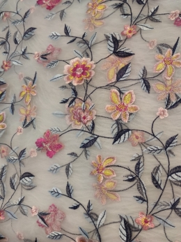 پارچه تور گلدوزی طرح بابونه