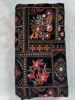 پارچه مخمل سوزندوزی چهل تکه