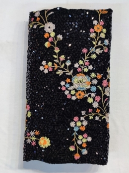 پارچه  مخمل سوزندوزی گلدار 