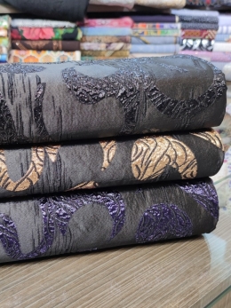 پارچه ژاکارد طرح کاما